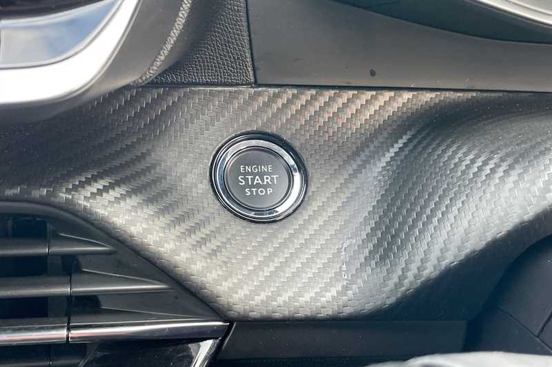 Used Peugeot 2008 2020 for sale - 76587142: Photo 41