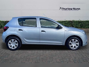 Used Dacia Sandero 2020 for sale - 76062490: Photo 2