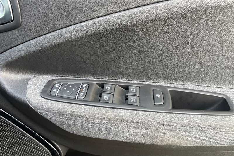 Used Renault Zoe 2022 for sale - 77146177: Photo 16