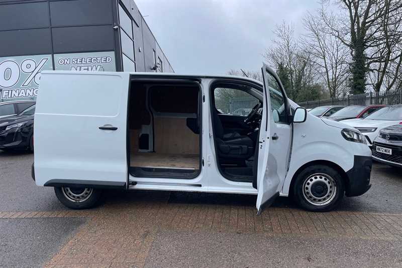 Used Vauxhall Vivaro 2023 for sale - 77513179: Photo 30