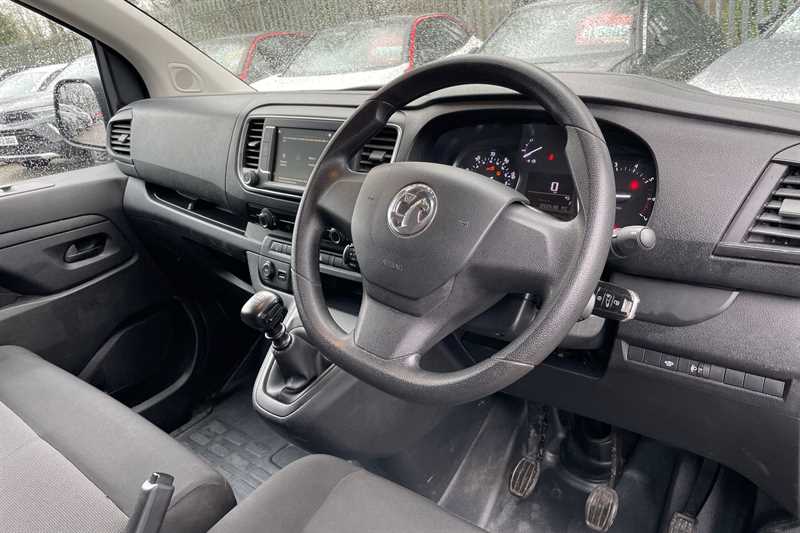 Used Vauxhall Vivaro 2023 for sale - 77513179: Photo 9