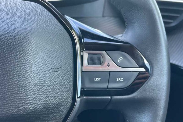 Used Peugeot 208 2022 for sale - 76087117: Photo 22