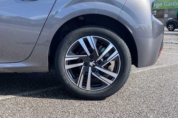 Used Peugeot 208 2022 for sale - 76087117: Photo 9