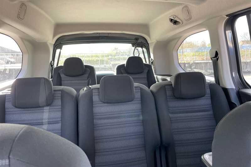 Vehicle 29