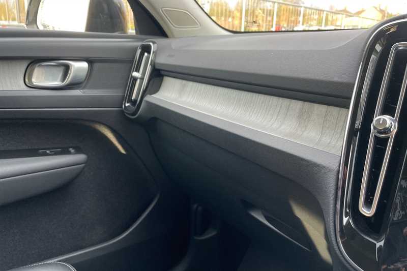 Used Volvo XC40 2021 for sale - 77146275: Photo 39