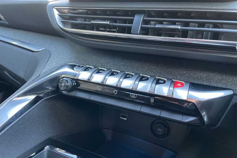 Used Peugeot 3008 2024 for sale - 76575322: Photo 16