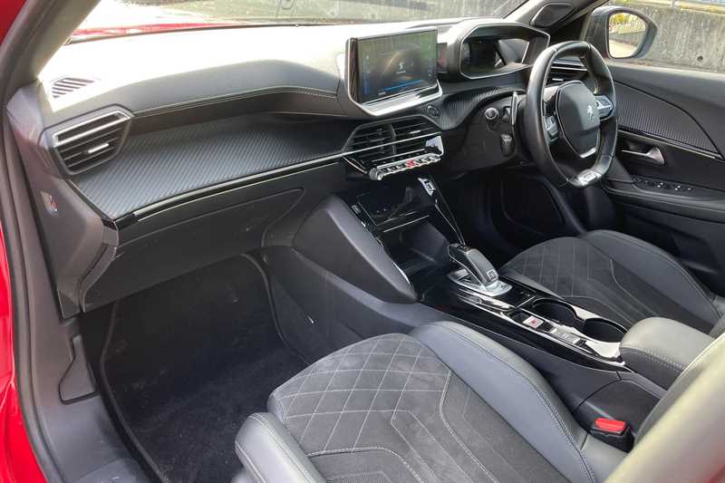 Used Peugeot 2008 2020 for sale - 76410746: Photo 13