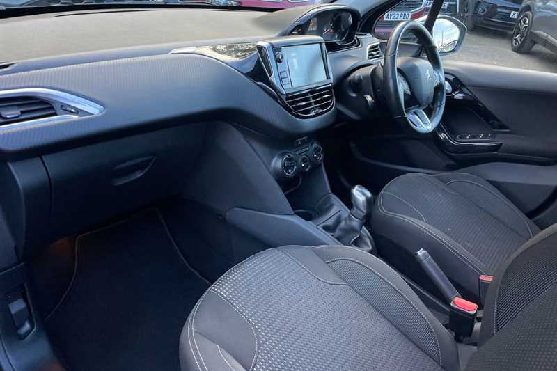 Used Peugeot 208 2017 for sale - 76378636: Photo 13