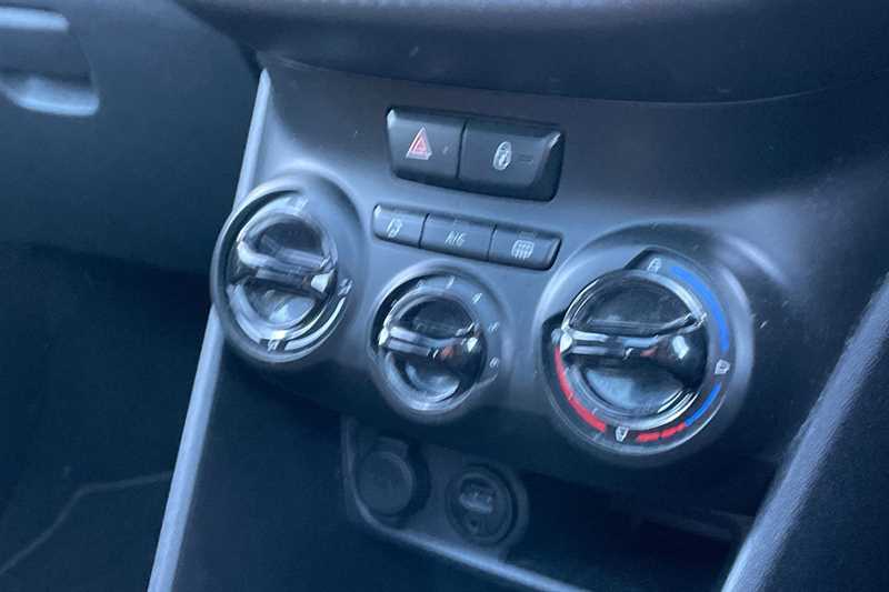 Used Peugeot 208 2017 for sale - 76378636: Photo 15