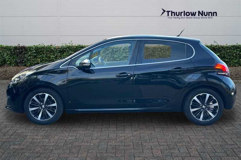 Used Peugeot 208 2017 for sale - 76378636: Photo 6