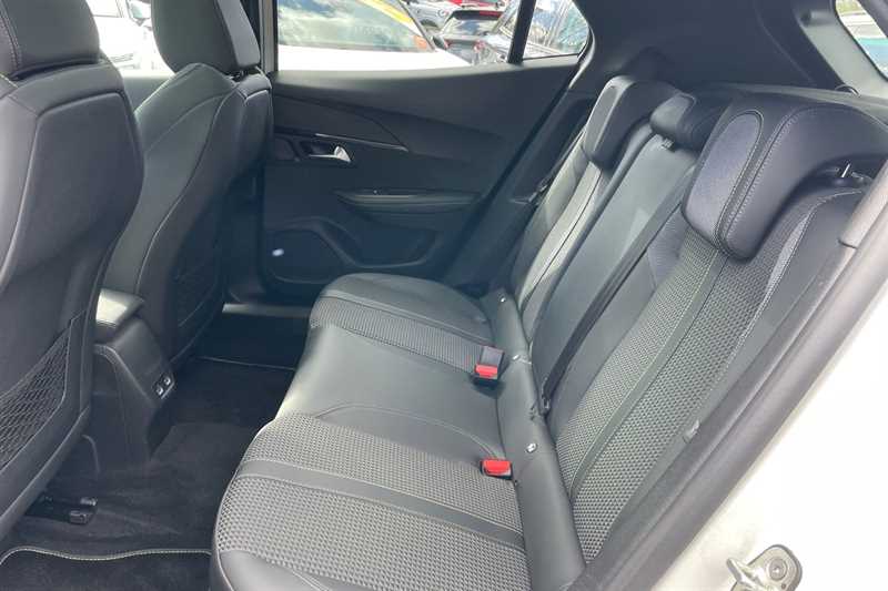 Used Peugeot 2008 2023 for sale - 78172849: Photo 37