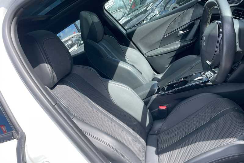 Used Peugeot 2008 2023 for sale - 78172849: Photo 40