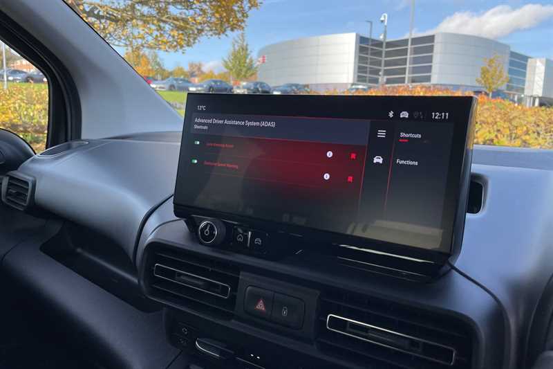 Used Vauxhall Combo Life Electric 2025 for sale - 76410710: Photo 17