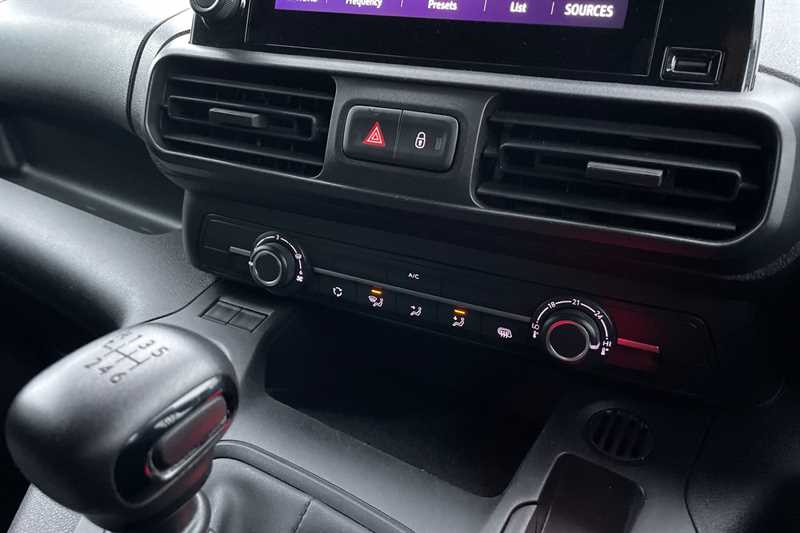 Used Vauxhall Combo 2023 for sale - 77471761: Photo 15