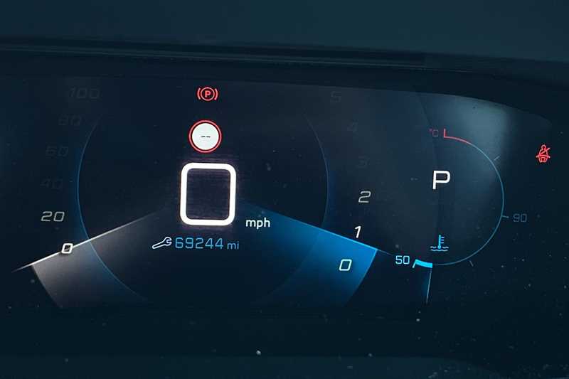 Used Peugeot 2008 2021 for sale - 76459205: Photo 20