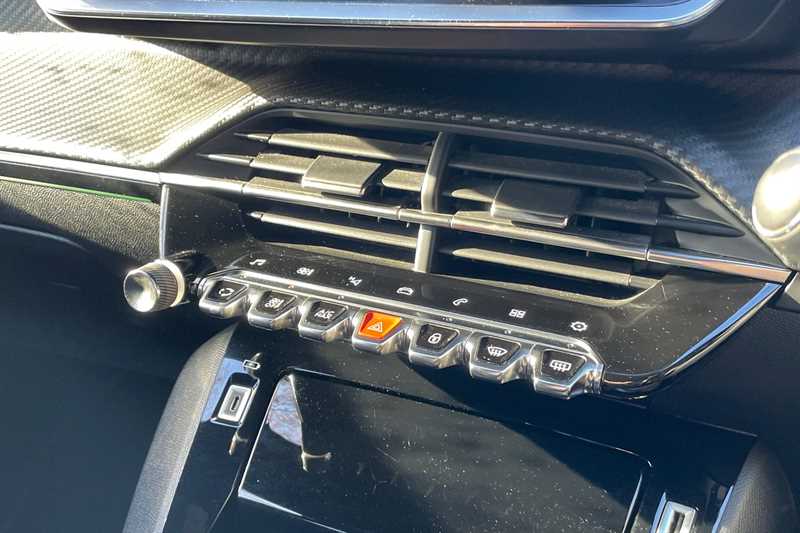 Used Peugeot 208 2022 for sale - 76827002: Photo 15