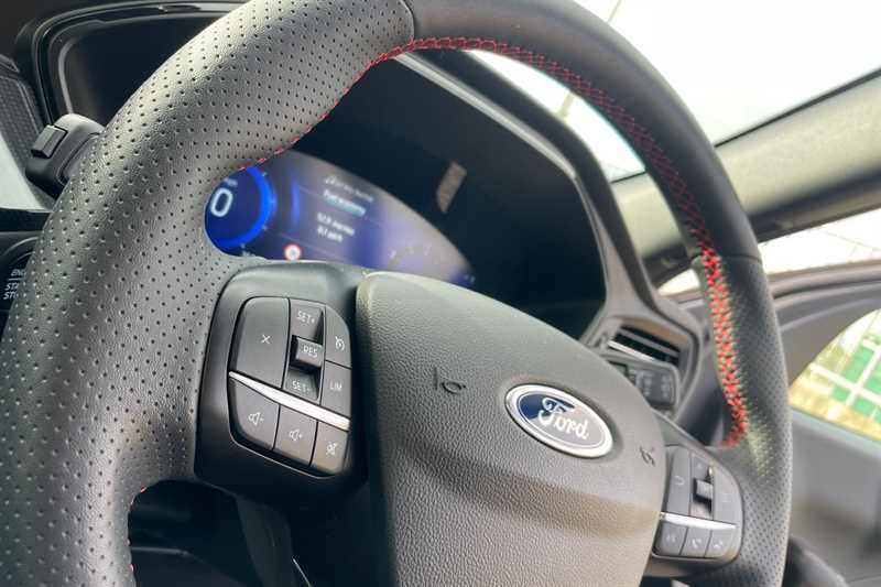 Used Ford Kuga 2022 for sale - 75993064: Photo 31