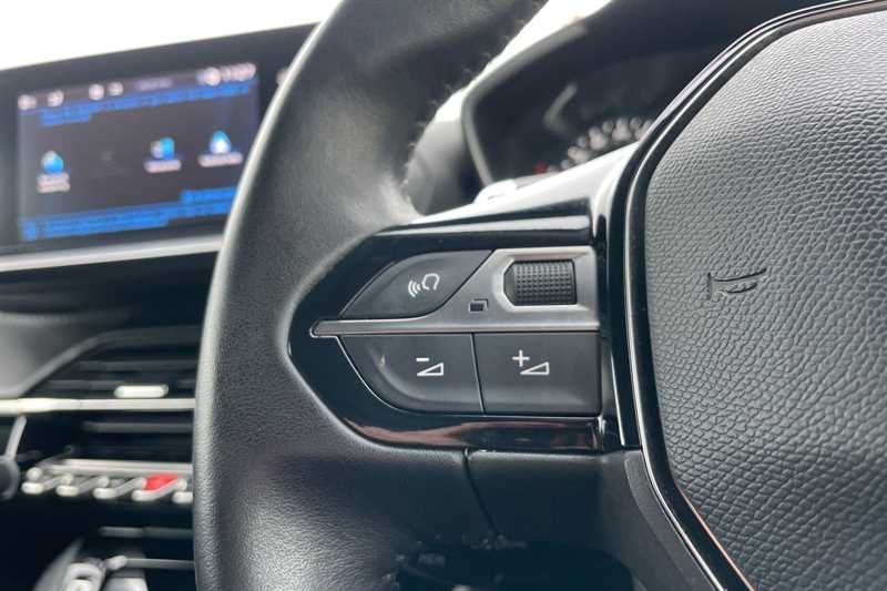 Used Peugeot 2008 2021 for sale - 77146803: Photo 21