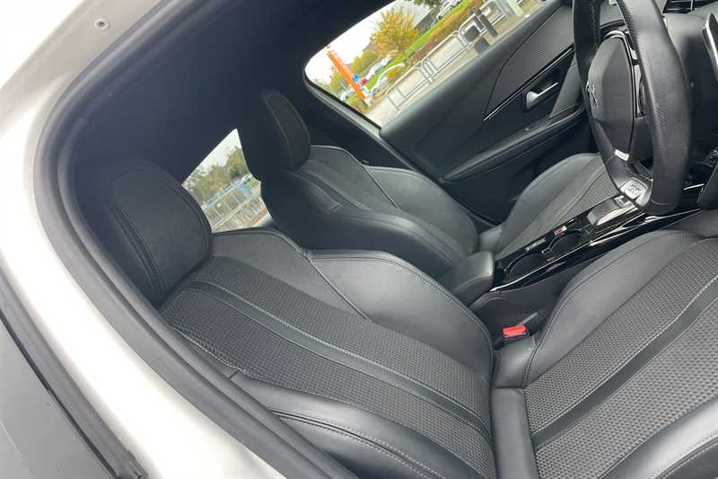 Used Peugeot 208 2023 for sale - 76410708: Photo 41