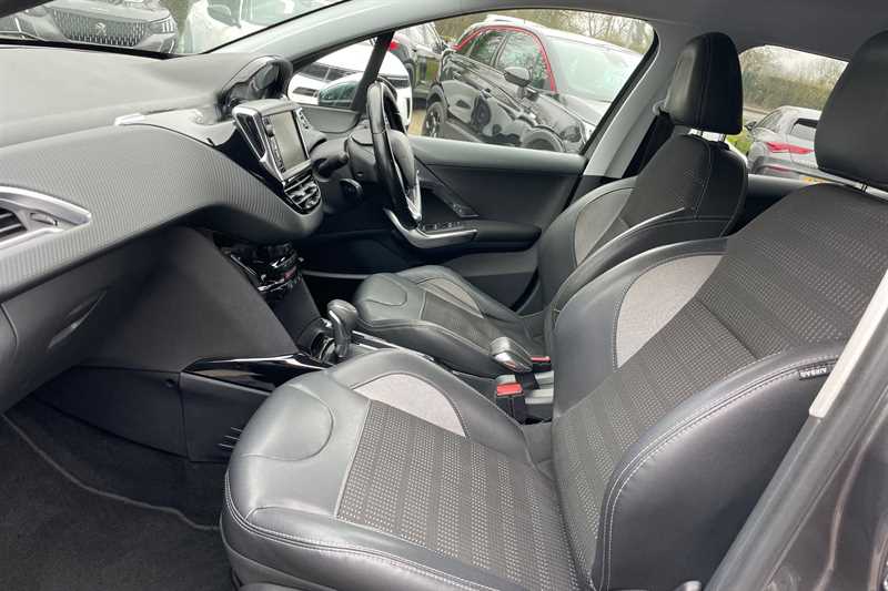 Used Peugeot 2008 2016 for sale - 77755781: Photo 32