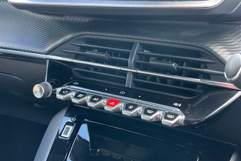 Used Peugeot 2008 2023 for sale - 78022797: Photo 13