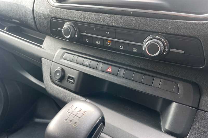 Used Vauxhall Vivaro 2023 for sale - 77614758: Photo 15