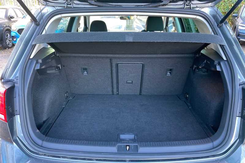 Used Volkswagen Golf 2019 for sale - 77146527: Photo 24