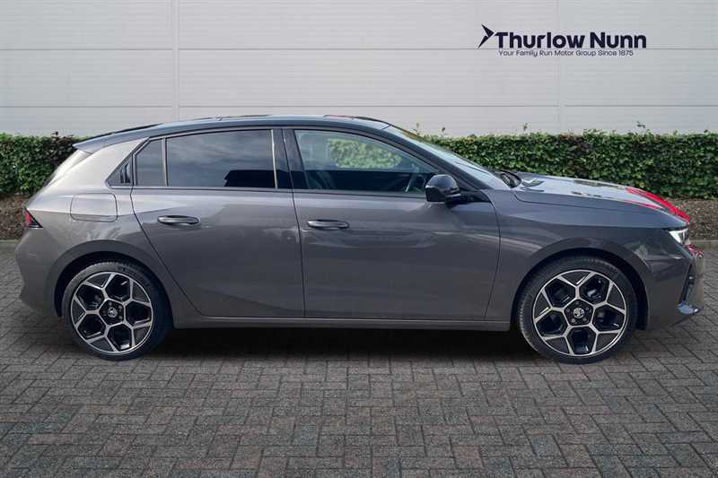 Used Vauxhall Astra 2024 for sale - 76204398: Photo 2
