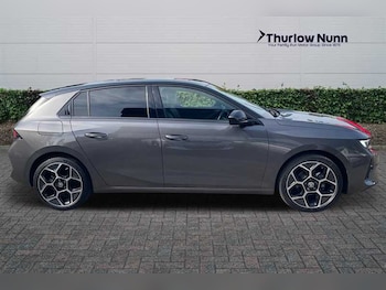 Used Vauxhall Astra 2024 for sale - 76204398: Photo 2
