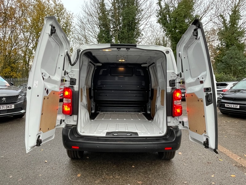 Used Vauxhall Vivaro 2025 for sale - 76826996: Photo 16