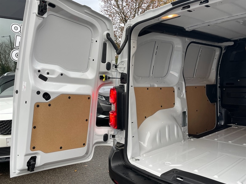 Used Vauxhall Vivaro 2025 for sale - 76826996: Photo 17