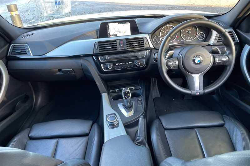 Used BMW 3 Series 2018 for sale - 77146257: Photo 12