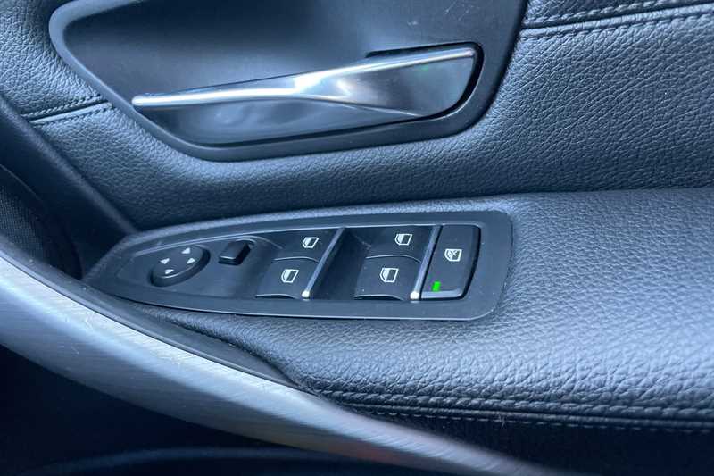 Used BMW 3 Series 2018 for sale - 77146257: Photo 16