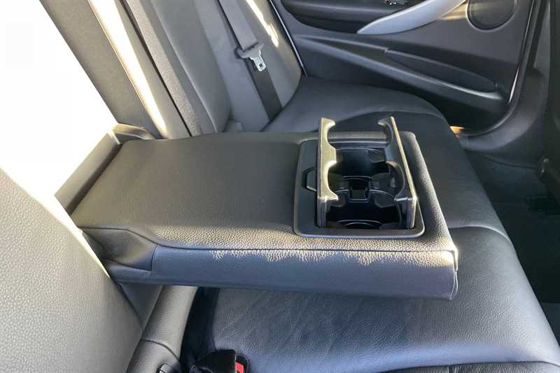 Used BMW 3 Series 2018 for sale - 77146257: Photo 35