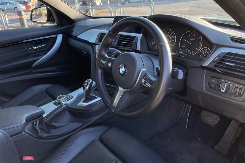 Used BMW 3 Series 2018 for sale - 77146257: Photo 37