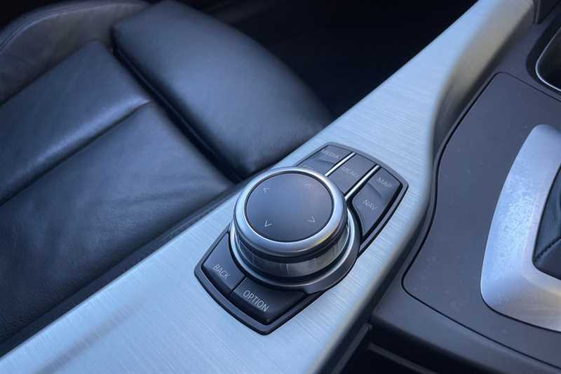 Used BMW 3 Series 2018 for sale - 77146257: Photo 40