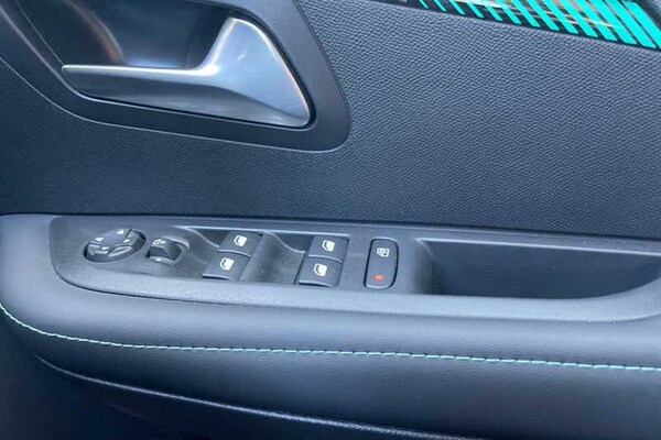 Used Peugeot 208 2023 for sale - 76204316: Photo 16