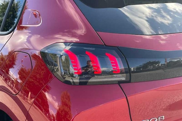 Used Peugeot 208 2023 for sale - 76204316: Photo 32