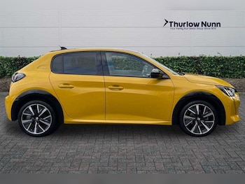 Used Peugeot 208 2022 for sale - 76978086: Photo