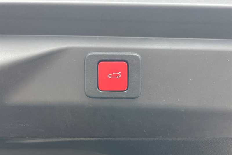 Used Peugeot 3008 2024 for sale - 77146549: Photo 25