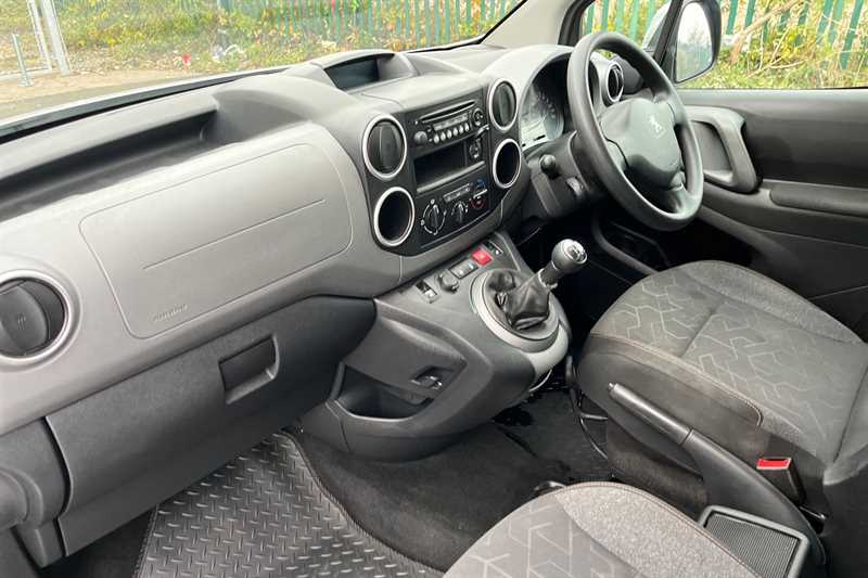 Used Peugeot Partner Tepee 2017 for sale - 76773654: Photo 13