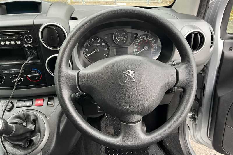 Used Peugeot Partner Tepee 2017 for sale - 76773654: Photo 25