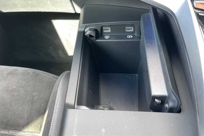 Vehicle 33