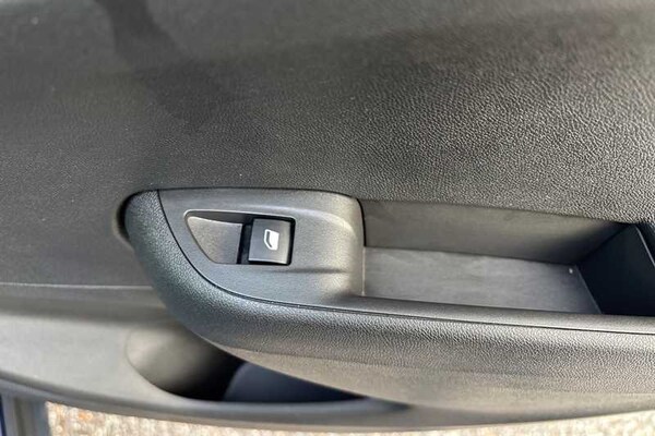 Used Vauxhall Crossland 2022 for sale - 76261951: Photo 30