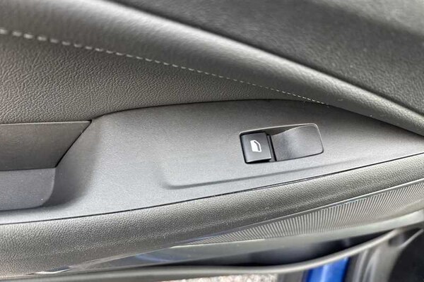 Used Vauxhall Crossland 2022 for sale - 76261951: Photo 32