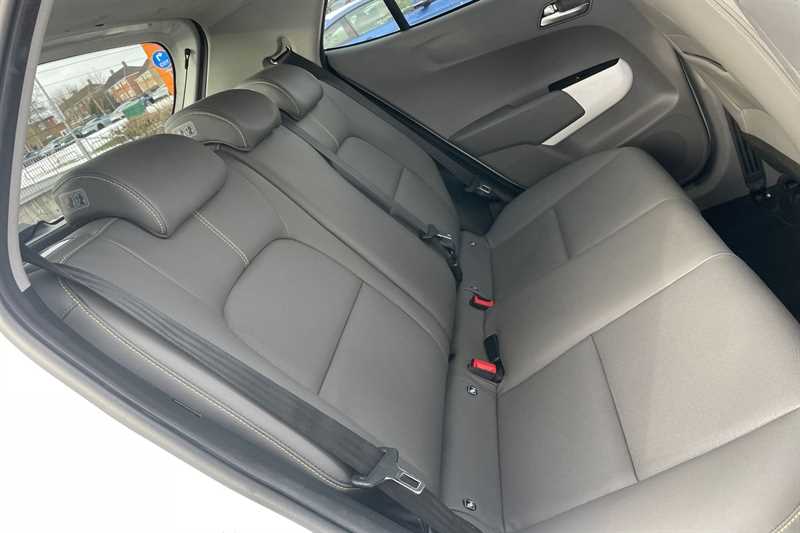 Used Kia Picanto 2018 for sale - 77146200: Photo 38