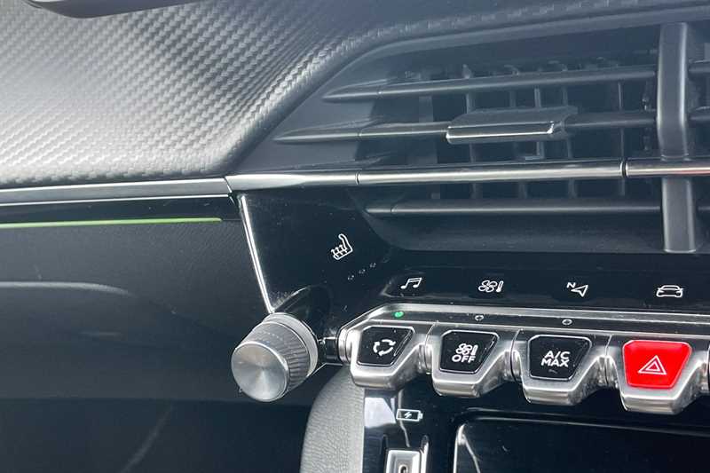 Used Peugeot 2008 2022 for sale - 76217451: Photo 27