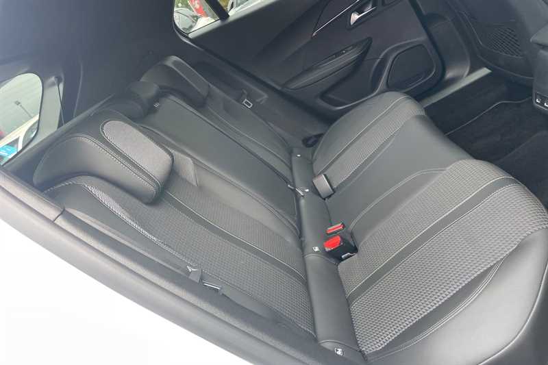 Used Peugeot 2008 2022 for sale - 76217451: Photo 38