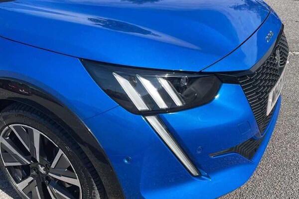 Used Peugeot 208 2021 for sale - 76155122: Photo 31