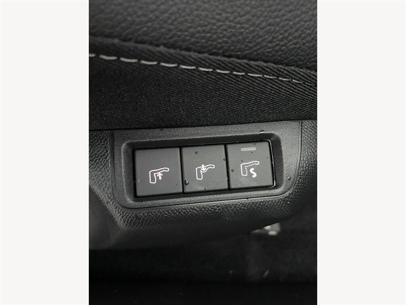 Used Vauxhall Mokka Electric 2025 for sale - 76804352: Photo 7